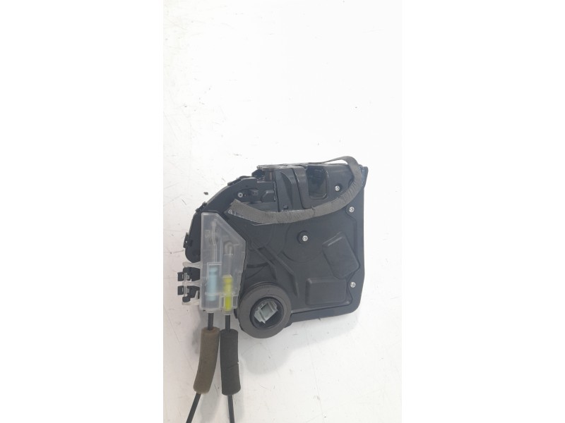 Recambio de cerradura puerta trasera izquierda para lexus ux (za10) 250h referencia OEM IAM 6906076020  