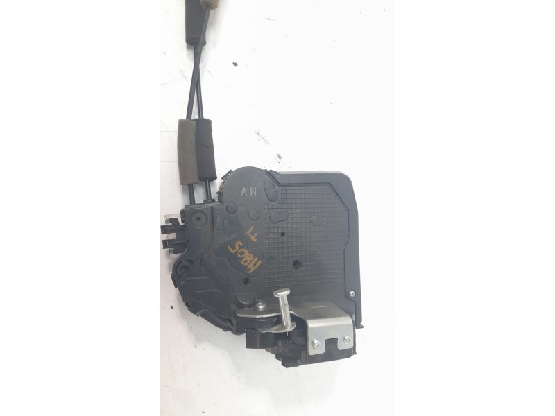 Recambio de cerradura puerta trasera izquierda para lexus ux (za10) 250h referencia OEM IAM 6906076020  