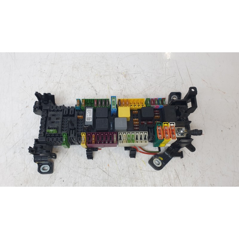 Recambio de caja reles / fusibles para mercedes-benz clase a (w176) 1.8 cdi cat referencia OEM IAM 2465400240  