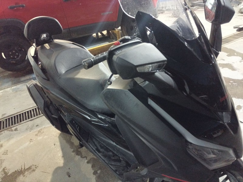 Recambio de retrovisor derecho para honda forza forza 350 referencia OEM IAM   