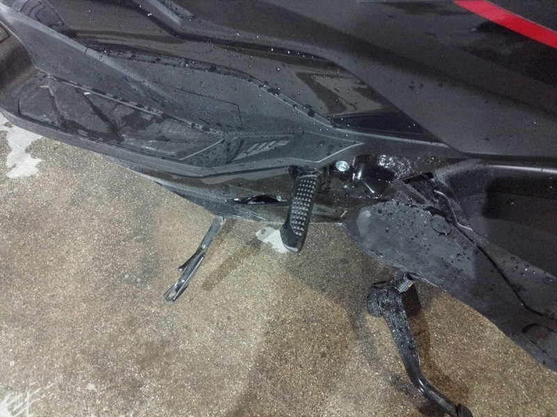 Recambio de estribo lateral para honda forza forza 350 referencia OEM IAM   