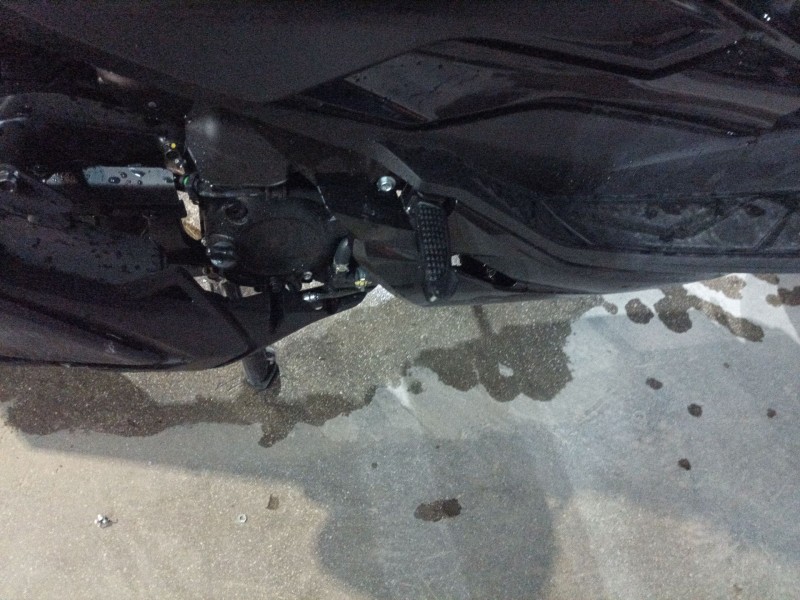 Recambio de estribo lateral para honda forza forza 350 referencia OEM IAM   