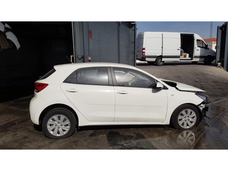 kia rio (yb) del año 2019