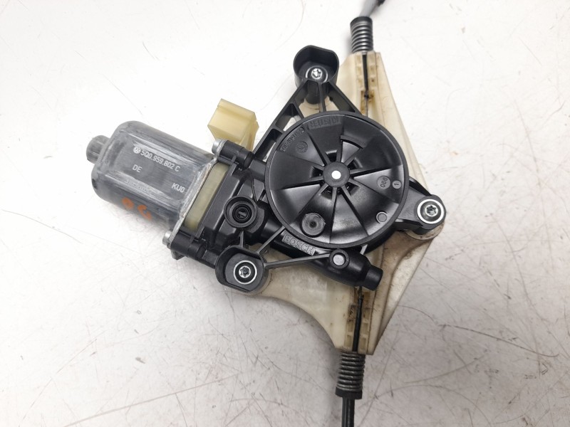 Recambio de elevalunas delantero derecho para seat leon (5f1) 1.5 tsi referencia OEM IAM 5F4837462D  
