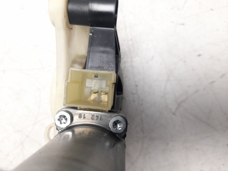 Recambio de elevalunas delantero derecho para seat leon (5f1) 1.5 tsi referencia OEM IAM 5F4837462D  