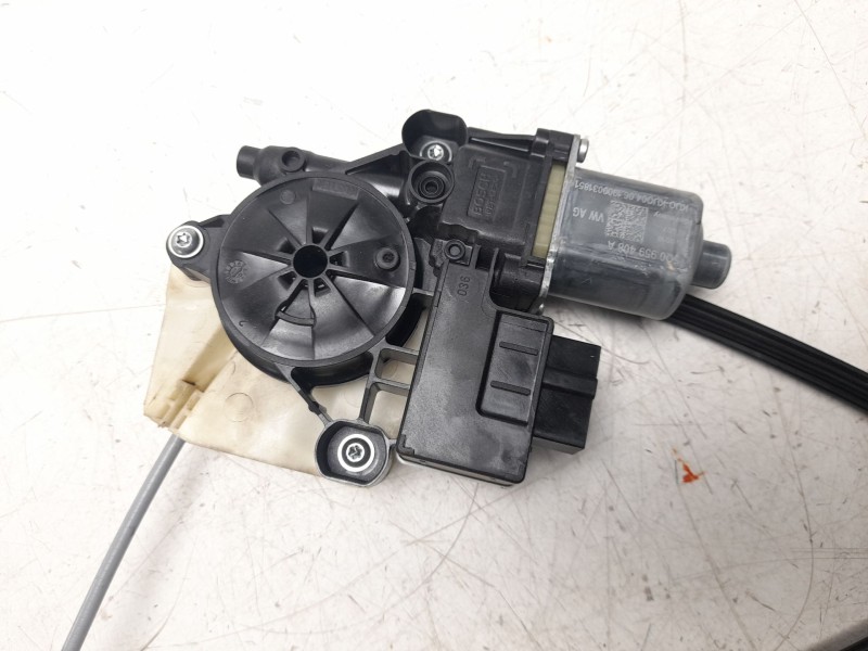 Recambio de elevalunas trasero derecho para seat leon (5f1) 1.5 tsi referencia OEM IAM 5F4839462D  