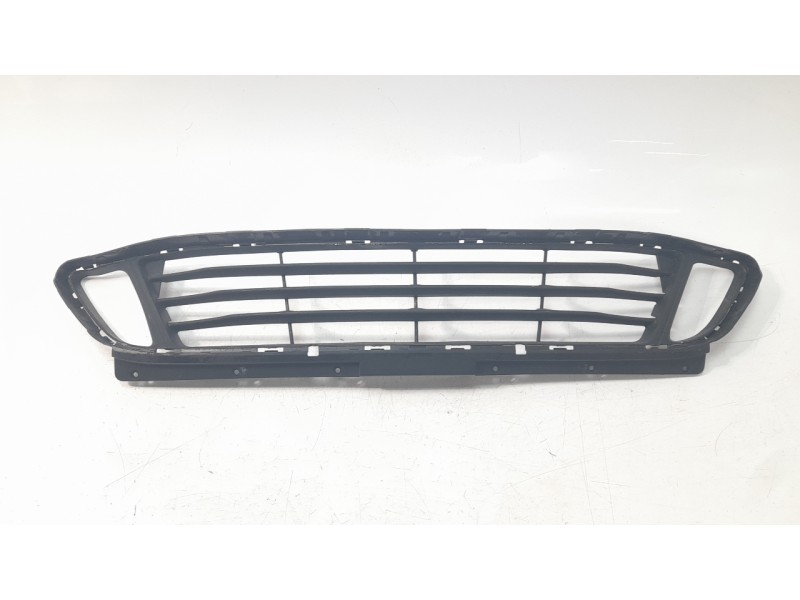 Recambio de rejilla paragolpes central para bmw 2 active tourer (f45) 218 d referencia OEM IAM 7391587  