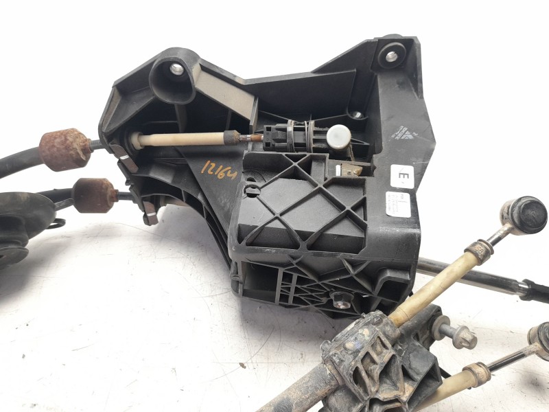 Recambio de palanca cambio para peugeot rifter 1.5 bluehdi 100 referencia OEM IAM 9814652680  