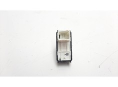 Recambio de mando elevalunas trasero derecho para peugeot 308 1.2 12v e-thp referencia OEM IAM 96762292ZD IAF24007HQ EWSPE043 2