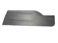 Recambio de moldura puerta trasera izquierda para peugeot rifter 1.5 bluehdi 100 referencia OEM IAM 9820520680  