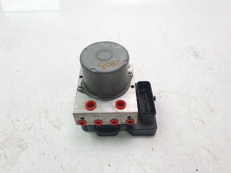 Recambio de abs para mazda cx-3 100 aniversario referencia OEM IAM DL8V437A0A  
