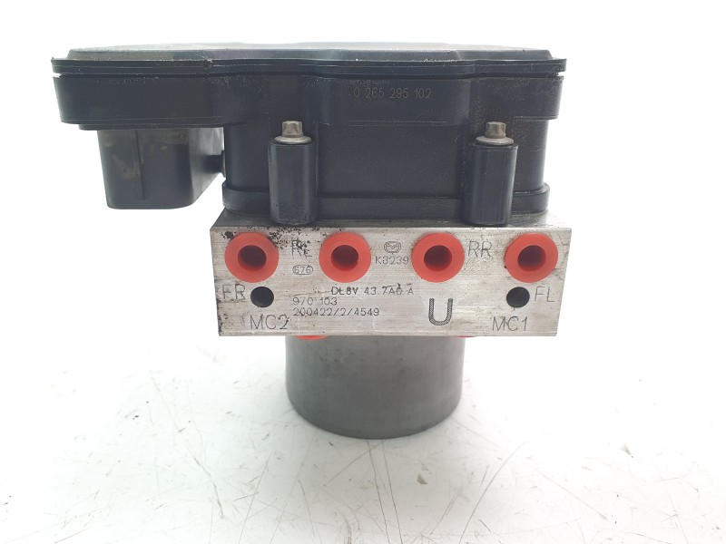 Recambio de abs para mazda cx-3 100 aniversario referencia OEM IAM DL8V437A0A  