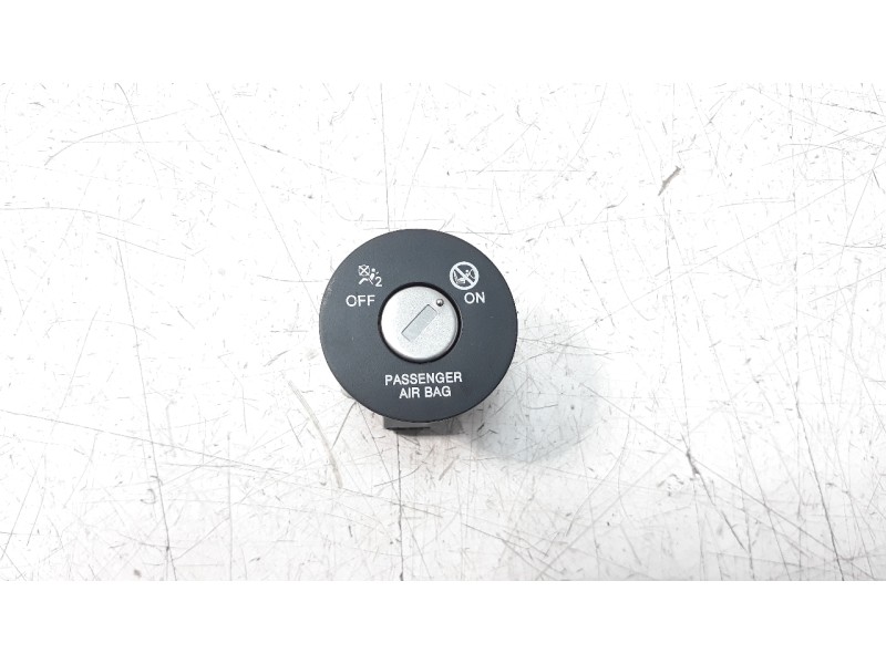 Recambio de interruptor para hyundai kona referencia OEM IAM 959401Y100  