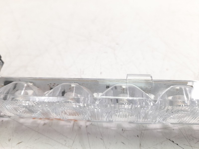 Recambio de luz central de freno para citroën c4 berlina e-feel pack referencia OEM IAM 9834281780  