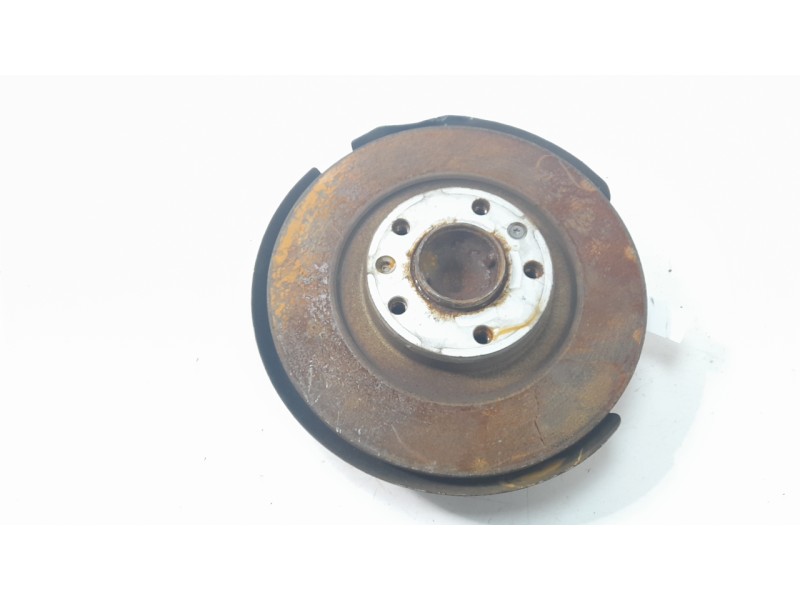 Recambio de mangueta trasera derecha para peugeot 3008 allure referencia OEM IAM 9822095380  