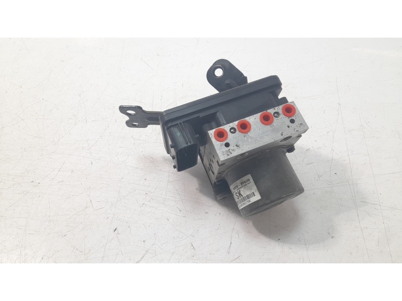 Recambio de abs para hyundai ix35 1.7 crdi cat referencia OEM IAM 0A0DIQ2A  