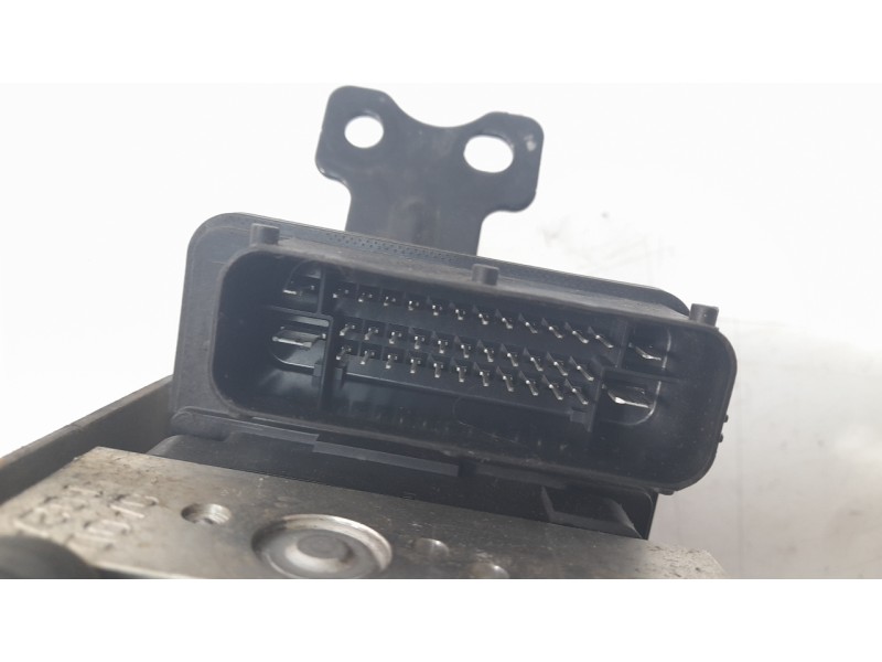 Recambio de abs para hyundai ix35 1.7 crdi cat referencia OEM IAM 0A0DIQ2A  
