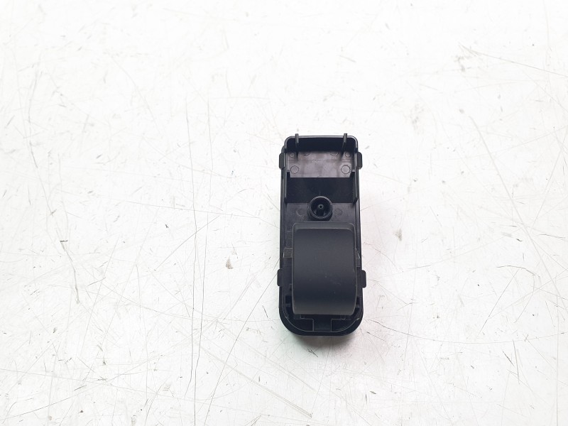 Recambio de mando elevalunas trasero izquierdo para mazda cx-3 100 aniversario referencia OEM IAM D09H66370  