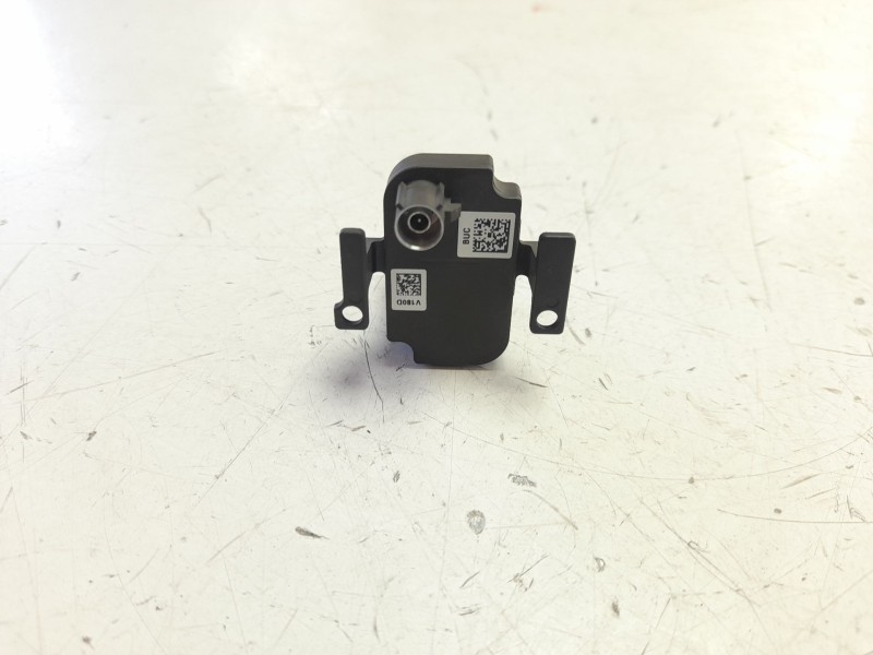 Recambio de camara vision trasera para tesla model 3 (5yj3) ev awd referencia OEM IAM 176151100B  