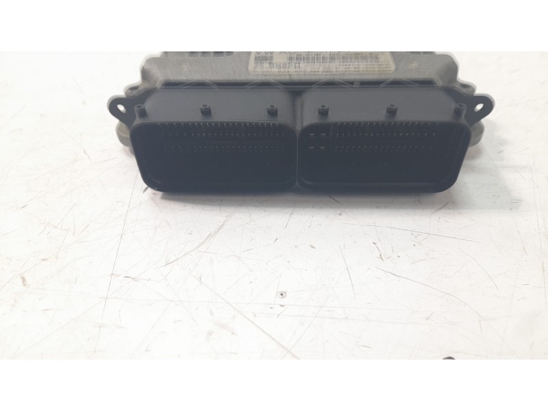 Recambio de centralita motor uce para audi a4 b9 (8w2, 8wc) 2.0 tdi referencia OEM IAM 05L907309 0281034002 
