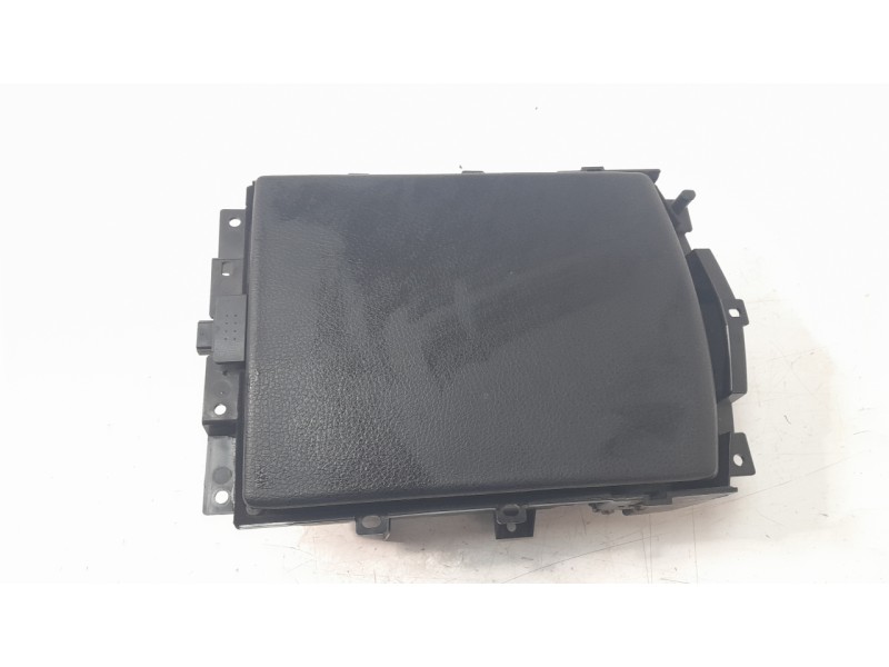 Recambio de guantera para nissan 350 z (z33) 3.5 v6 cat referencia OEM IAM 68924CD000  