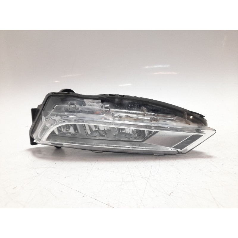 Recambio de faro antiniebla derecho para seat leon (5f1) 1.5 tsi referencia OEM IAM 5F0941702C 1ND01299602 10121391005 , ST43044