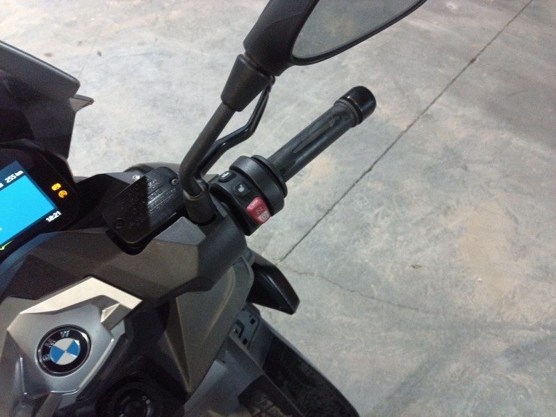 Recambio de piña luces derecha para bmw c c 400 x referencia OEM IAM   