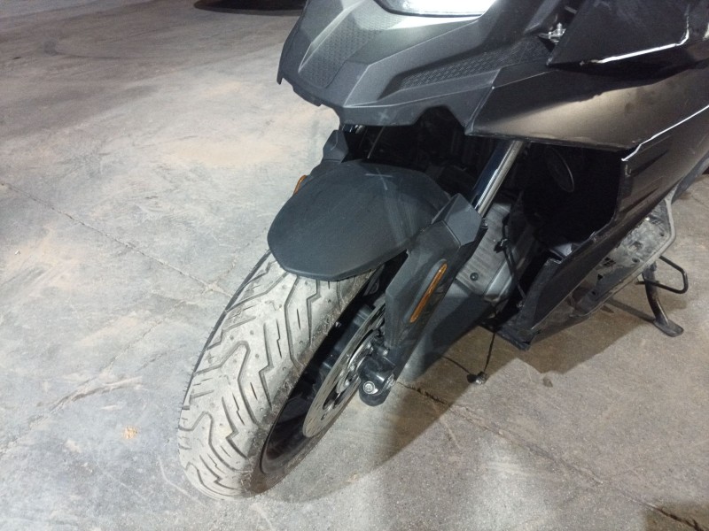 Recambio de guardabarros para bmw c c 400 x referencia OEM IAM   