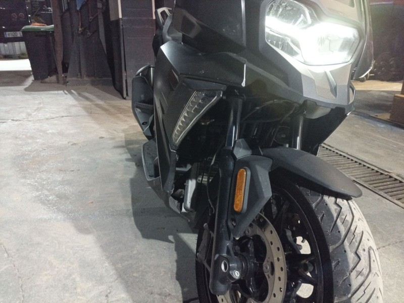 Recambio de piloto delantero derecho para bmw c c 400 x referencia OEM IAM   