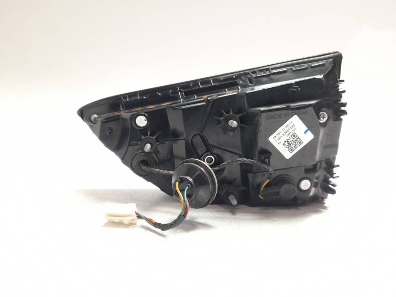 Recambio de piloto trasero izquierdo interior para mg mg zs suv (azs1) 1.5 vti referencia OEM IAM 10571683  