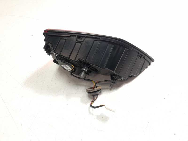 Recambio de piloto trasero izquierdo interior para mg mg zs suv (azs1) 1.5 vti referencia OEM IAM 10571683  