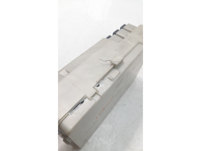 Recambio de caja reles / fusibles para nissan 350 z (z33) 3.5 v6 cat referencia OEM IAM 284B7CD710  