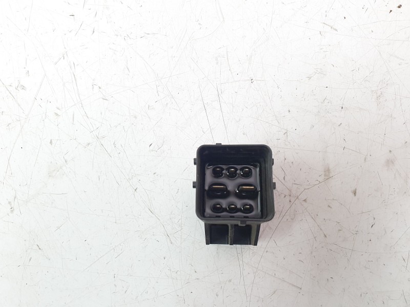 Recambio de rele para peugeot rifter 1.5 bluehdi 100 referencia OEM IAM 9803299780  