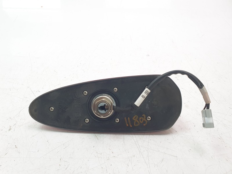 Recambio de antena para mazda cx-3 100 aniversario referencia OEM IAM GML86693013  