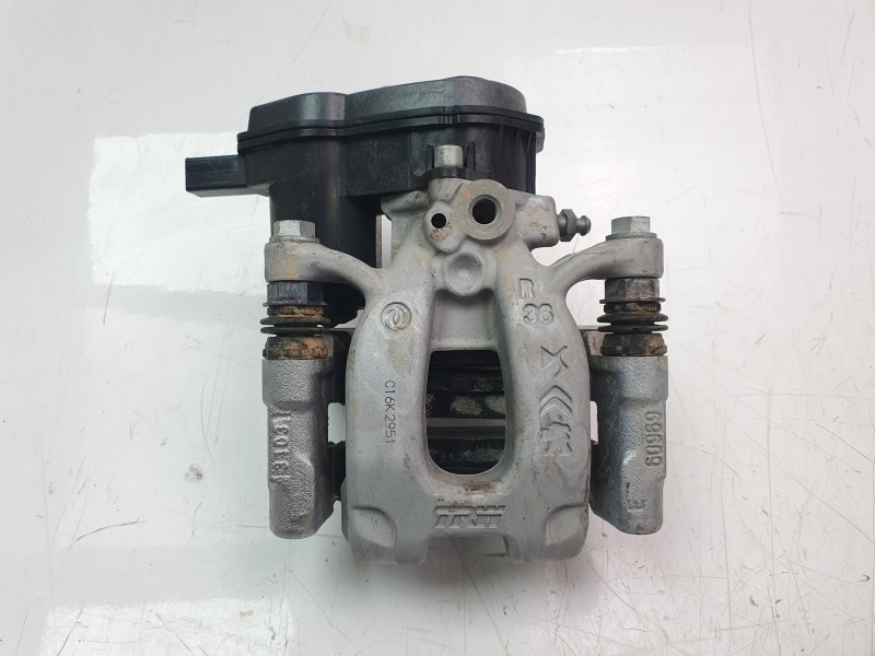 Recambio de pinza de freno trasera derecha para jeep avenger altitude referencia OEM IAM 9842295180  