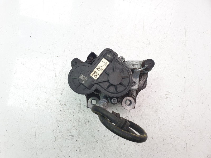 Recambio de pinza de freno trasera izquierda para bmw serie x1 (f48) sdrive18d referencia OEM IAM 679895707  