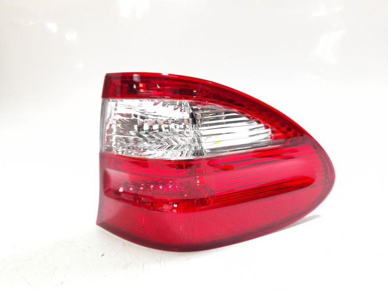 Recambio de piloto trasero derecho para mercedes-benz clase e (w211) berlina referencia OEM IAM A2118201264 103F14141470 1650270