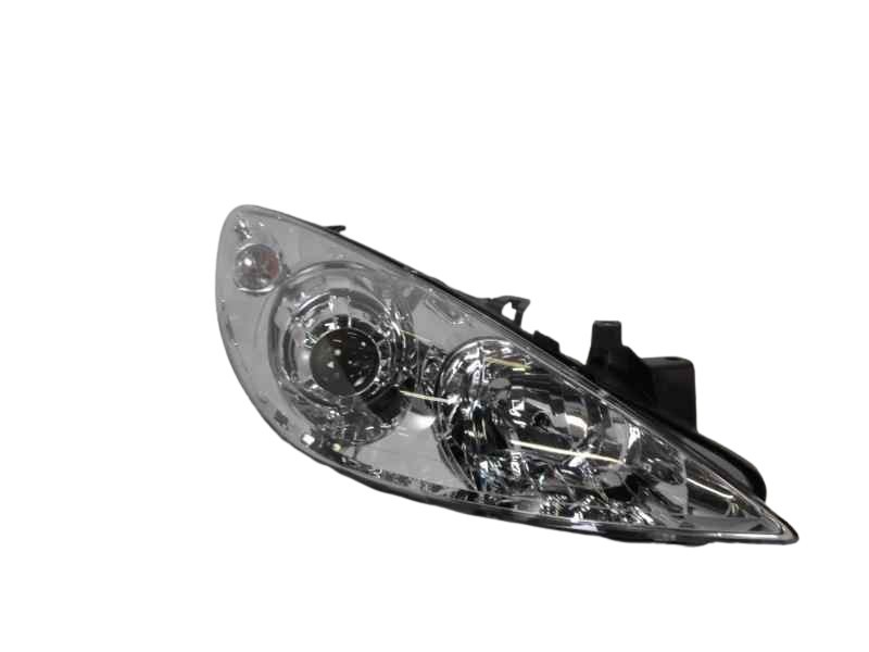 Recambio de faro derecho para peugeot 307 berlina (s2) referencia OEM IAM 620686 10117261001 PG4224903 , 11546006 , 5240032