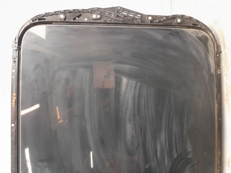 Recambio de techo electrico para mg zs luxury referencia OEM IAM 10302319  