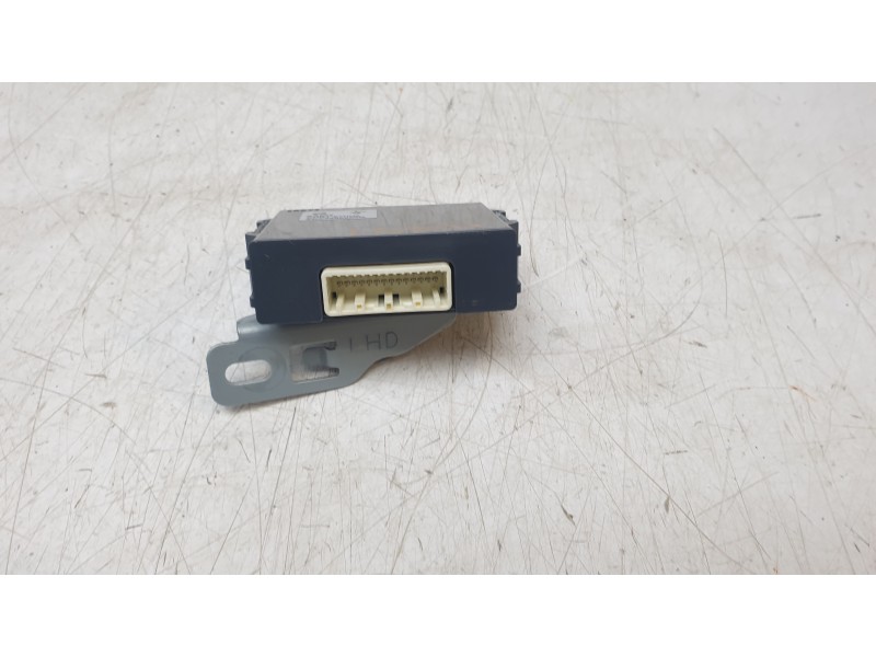 Recambio de deposito aditivo fap para mazda 6 lim. (gh)(.2012) style referencia OEM IAM ADC9505000G  
