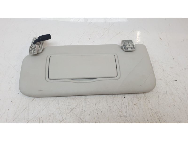 Recambio de parasol izquierdo para ford focus iv (hn) 1.0 ecoboost mhev referencia OEM IAM 39046141  