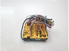 Recambio de caja reles / fusibles para peugeot rifter 1.5 bluehdi 100 referencia OEM IAM 9804848580   2