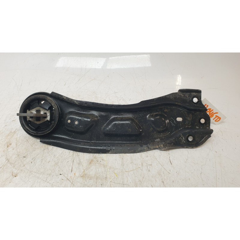 Recambio de brazo suspension inferior trasero derecho para mercedes-benz clase gla (w156) gla 220 cdi 4m / d 4m (156.905) refere