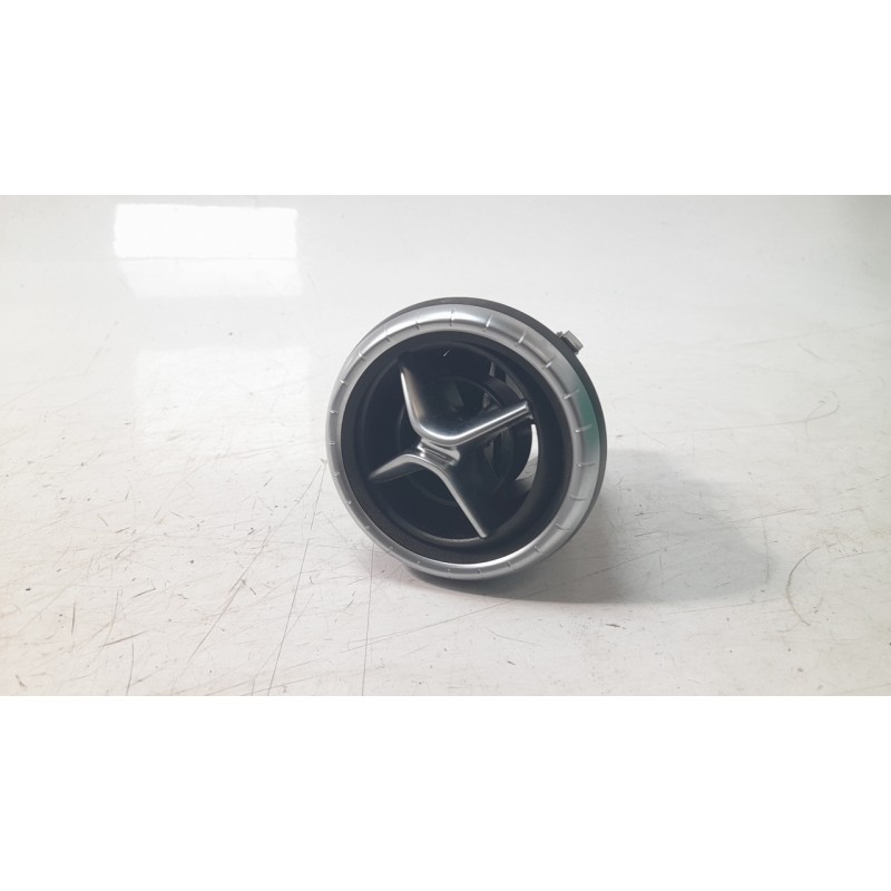 Recambio de aireador para mercedes-benz clase cla (w117) cla 200 cdi (117.308) referencia OEM IAM A1178300354  