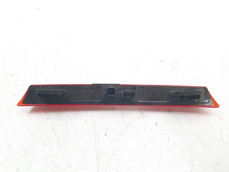Recambio de luz central de freno para mazda cx-3 100 aniversario referencia OEM IAM B45C51580  