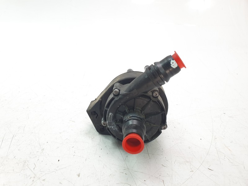 Recambio de bomba agua para citroën c4 berlina e-feel pack referencia OEM IAM 0392024023  