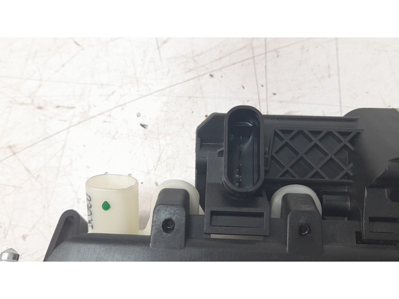 Recambio de maneta exterior maletero / porton para mercedes-benz clase cla (w117) cla 200 cdi (117.308) referencia OEM IAM 22275