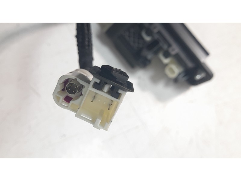 Recambio de maneta exterior maletero / porton para mercedes-benz clase cla (w117) cla 200 cdi (117.308) referencia OEM IAM 22275