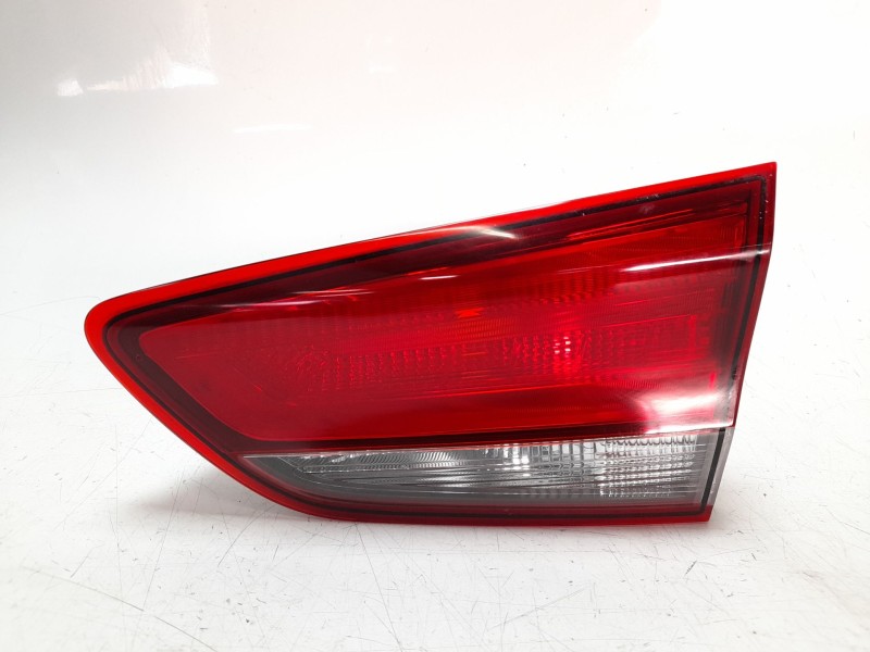 Recambio de piloto trasero derecho interior para hyundai i30 (pd) 1.4 cat referencia OEM IAM 92404G4000  