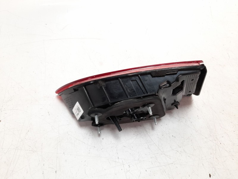 Recambio de piloto trasero derecho interior para hyundai i30 (pd) 1.4 cat referencia OEM IAM 92404G4000  